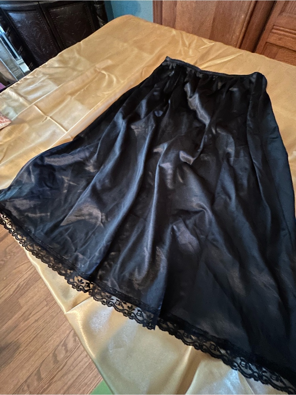 Black half slip size M